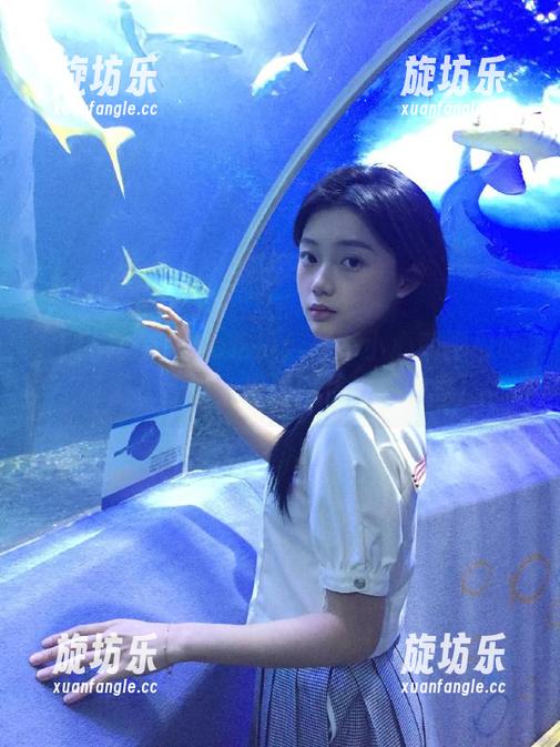 17c吃瓜：一不小心就把瓜吃成了水蜜桃，传送门快来救救我！-旋坊乐