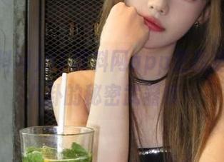 51黑料网app是我追逐娱乐八卦的秘密武器哦～