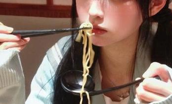 新版本万篇长征-黑料不打烊668.su苹果版，吃完瓜还带着微微酥麻的满足感，是这个意思吗？