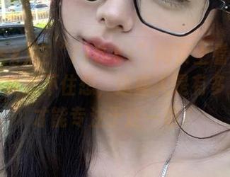 在“718.sx”网页上看热闹的同时，我忍不住想，这些人是有多无聊，才能专注于这一切？