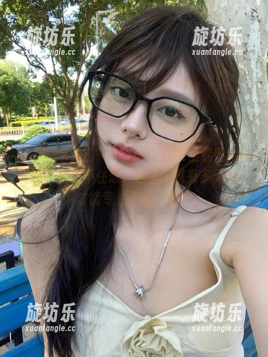 在“718.sx”网页上看热闹的同时，我忍不住想，这些人是有多无聊，才能专注于这一切？-旋坊乐