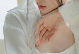 哈哈，www.51.cnm居然还给我送免费八卦，让我忍不住想多看一眼！
