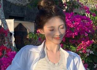 瓜田里的“zztt155.ccm”网址，总让我想起那些让人心塞的故事