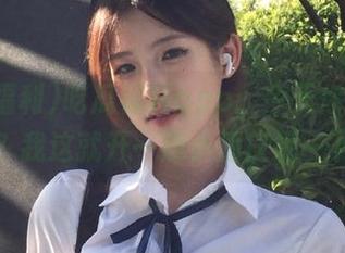 吃瓜福利app：今天你吃瓜了吗？我这就开一瓶小酒庆祝一下！