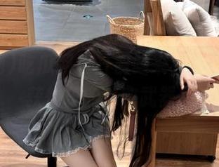 吃瓜网每日视频来袭，收藏＝收获快乐的秘密武器！