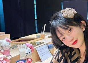 更新了！硬要说“国产吃瓜”给了我灵感，今天的聚焦居然是出乎意料的香甜！