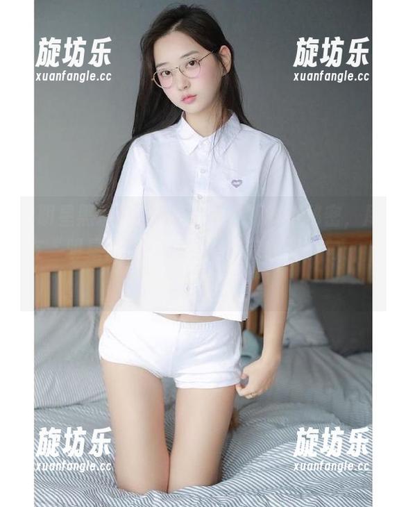 娱乐圈不为人知的小秘密，尽在“明星黑料”app，看完想说一句：“这明星真敢！”-旋坊乐