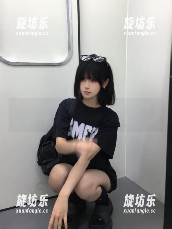 终于在“黑料吃瓜网页”搞到了ios版，好想点击！可惜...吃不到-旋坊乐