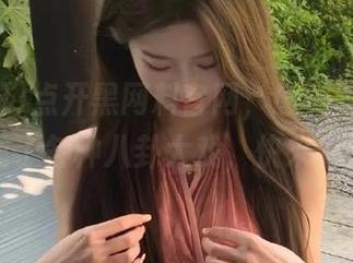 点开黑网料官网，感觉脑海中瞬间浮现了各种八卦大戏，快来一起追！